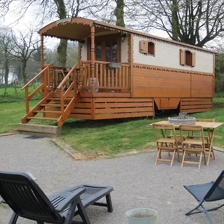 Les Roulottes Des Marquets * Bourthes