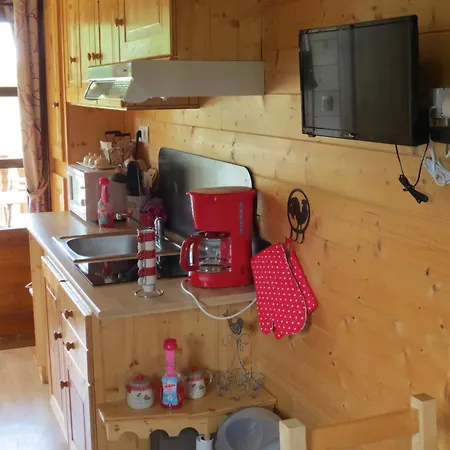 Les Roulottes Des Marquets منزل ريفي Bourthes